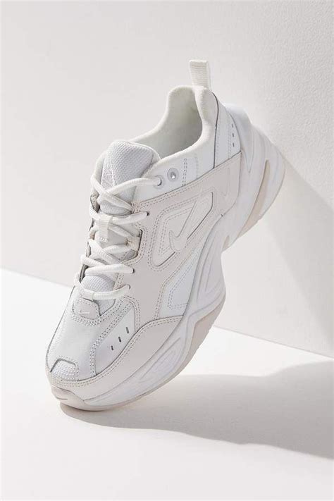 white nike sneakers women chunky